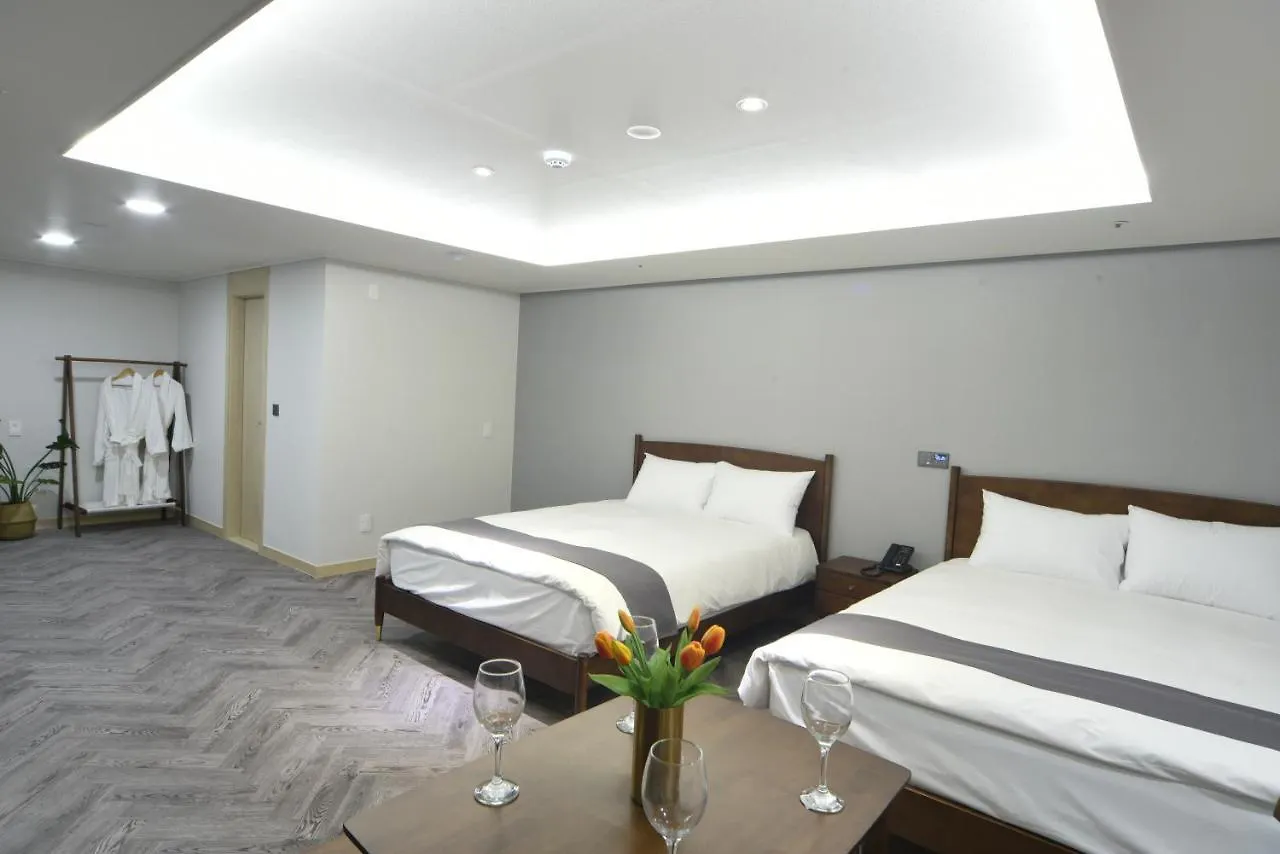 Haeundae Central Hotel Busan 4*,